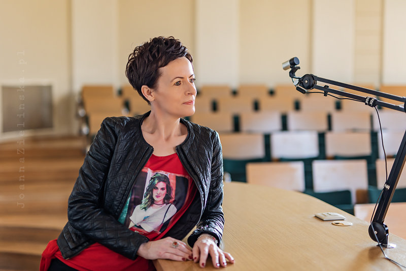 Prof. dr hab. Małgorzata Rutkiewicz-Hanczewska – Prosty język i ...